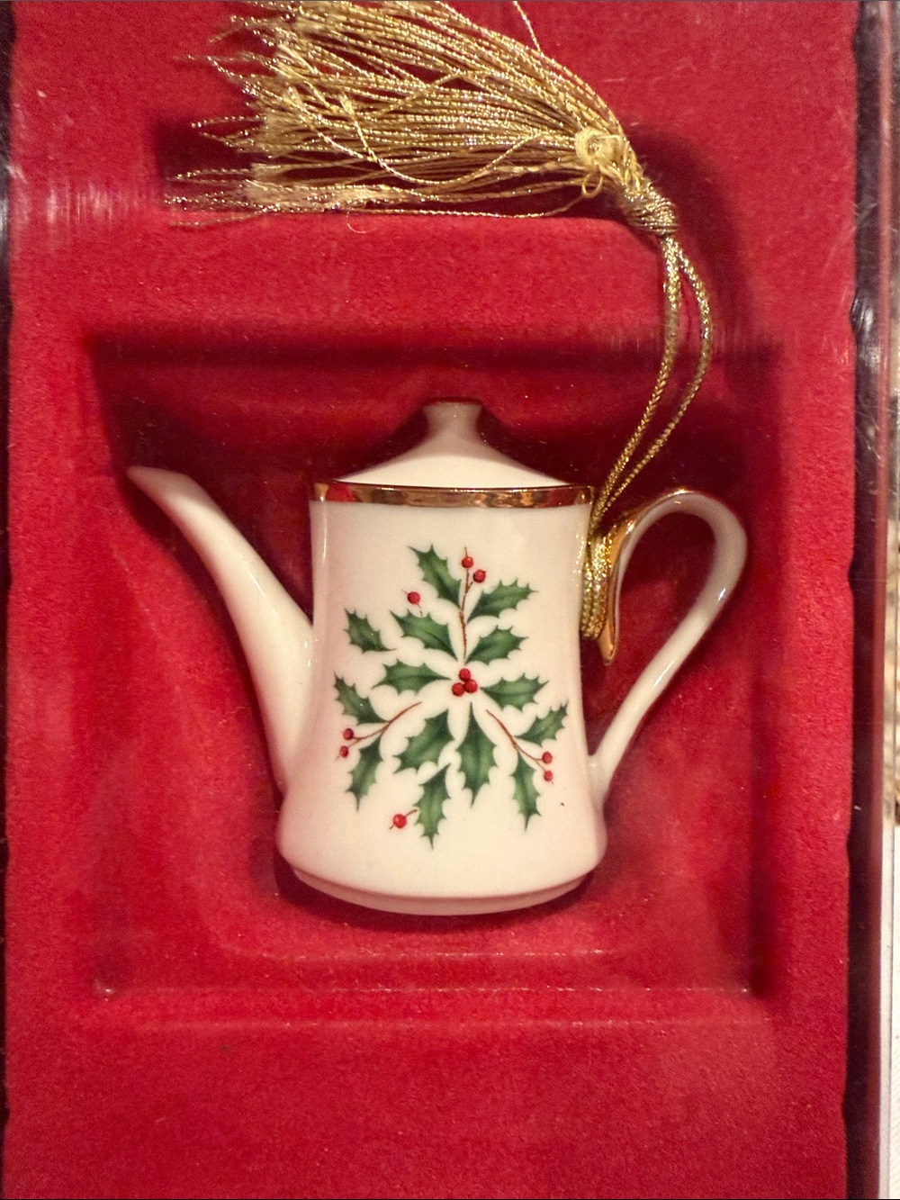Lenox Holiday Coffee Pot / Tea Pot Christmas Holly Berry Leaves Hanging Ornament